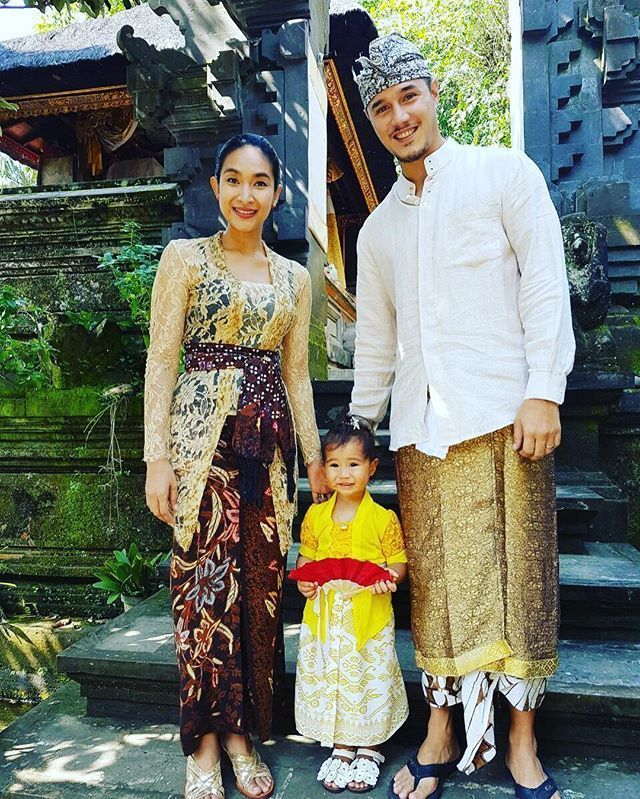 Baju Adat Bali Payas Alit